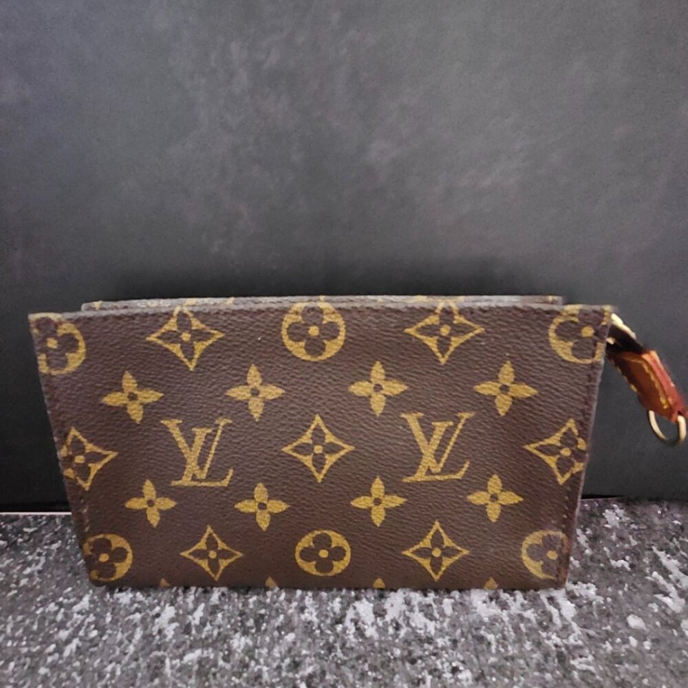 Louis Vuitton Monogram Bucket PM Accessory Pouch LV